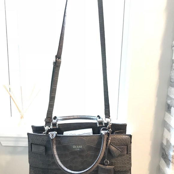 GUESS Satchel - Picture 8 of 8